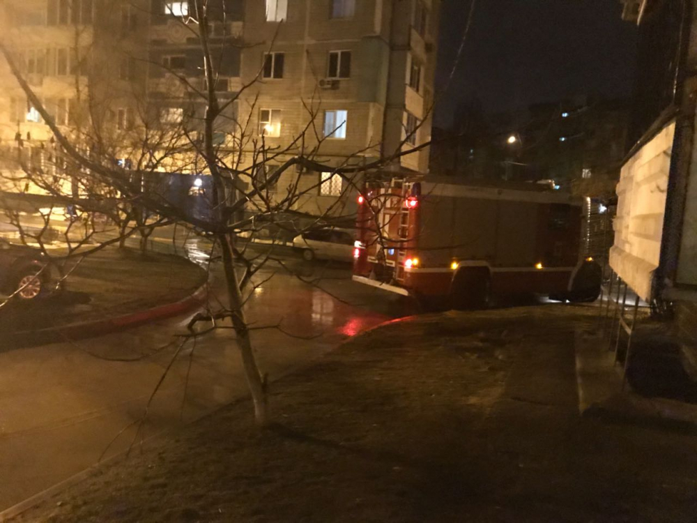 В Волгодонске хулиганы подожгли мусоропровод в МКД