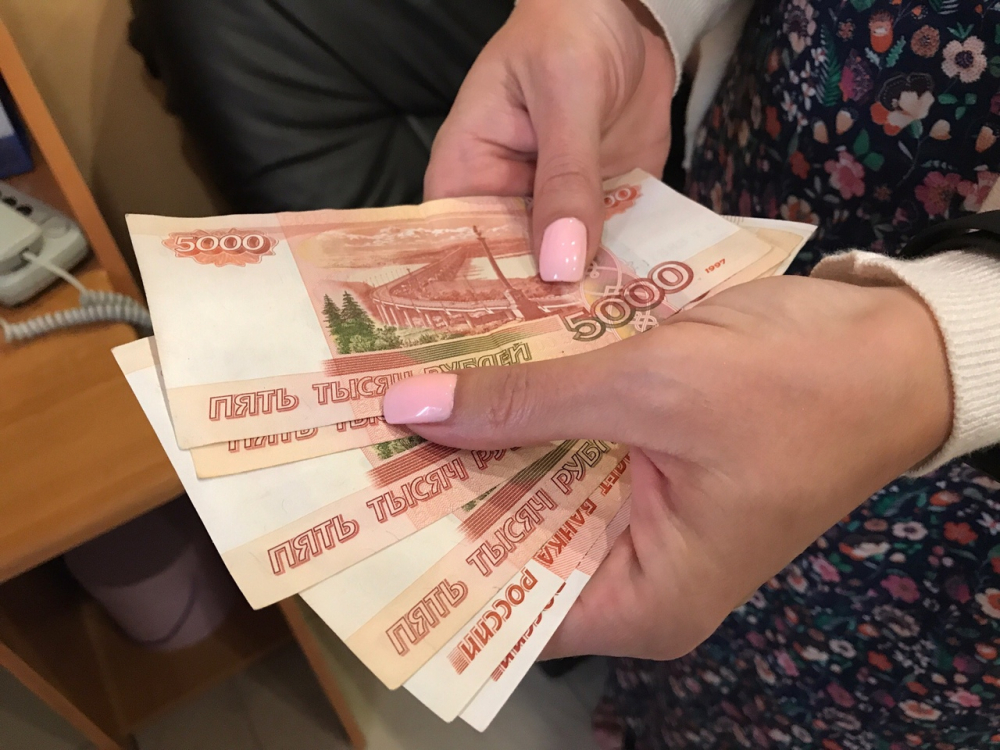 Многодетным семьям Волгодонска единовременно выплатят по 5 тысяч рублей