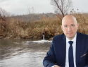 Экологическая катастрофа и безразличие властей: в реку Кумшак сбрасывают канализационные стоки