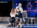 Летающие презервативы, стриптизерши и рычание движков: как прошло открытие Донского байк-фестиваля в Цимлянске
