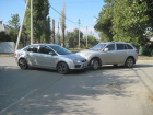 В Волгодонске из-за ДТП с участием двух иномарок оказалась перегорожена улица Пионерская