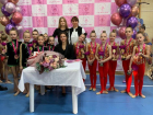 Юные гимнастки из Волгодонска получили награды за победы из рук двукратной чемпионки Мира Екатерины Селезневой 