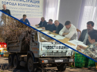 Депутаты попытались выяснить, когда в Волгодонске уберут все упавшие после циклона ветки