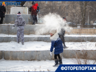 Радость детям и трудности взрослым принес первый снег в Волгодонске