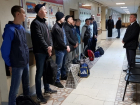 В Волгодонске первые девять новобранцев весеннего призыва отправились в армию