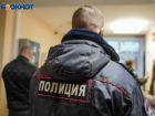  Бил ногами, руками и деревянным пнем: за убийство знакомого к восьми годам тюрьмы приговорили жителя Мартыновского района 