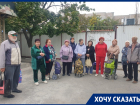 «Дайте нам хороший дачный автобус, где исполнение поручения Слюсаря?»: пенсионеры собрались на проспекте Строителей и задали неудобные вопросы