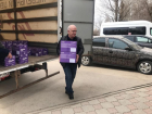 Представители армянской общины доставили гуманитарную помощь беженцам из Донбасса 