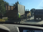 Парень и девушка погибли в страшной аварии с КамАЗом на автодороге Ростов-Волгодонск