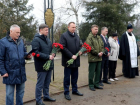 Память погибших на Северном Кавказе волгодонцев почтили на Аллее почетных захоронений 
