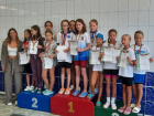 Награды из рук именитой спортсменки Юлии Ефимовой получили пловцы на соревнованиях в Волгодонске 
