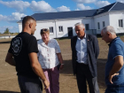 В хуторе Антонов строится спортивная площадка с всесезонным оборудованием