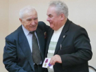 Ряд правоохранителей Волгодонска удостоили медалей в честь сотого дня рождения милиции