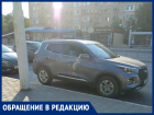 Из-за очереди машин за бензином автобусы не могут подъехать к остановке «Строителей»