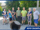 «Даже легендарный фотограф Волгодонска остался без туалета»: под боком у Водоканала в переулке Лесном пять лет не работает канализация 