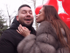Пять шагов к сердцу девушки, или как завершить День влюбленных «доброй традицией»