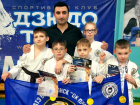 С россыпью наград вернулись домой юные волгодонцы с соревнований по карате 
