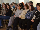 Волгодонские студенты погрузились в атмосферу мероприятия «Мелочи жизни. Антон Чехов»