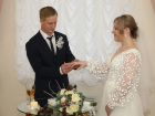 Шесть пар решили пожениться в преддверии Нового года в Волгодонске 