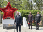 Памятник ветеранам Великой Отечественной войны после реконструкции открыли в Волгодонске