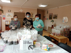 Более 1000 куличей в подарок к Пасхе раздали пенсионерам и многодетным в округе №14 Волгодонска