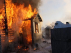 Безработный мужчина задушил знакомого и поджег его дом 