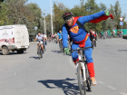 В Волгодонске в велопрбеге приняли участие не только депутаты и чиновники, но и супергерои