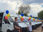 Многодетные семьи с 8 и более детьми из Волгодонска и Волгодонского района получили микроавтобусы