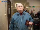 «Я еще молод и красив»: бывший бомж с Курчатова получил паспорт и рассказал о планах на жизнь