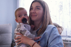 Рождество дома - чудо для маленького Алеши: девять месяцев семья сражается за здоровье сына