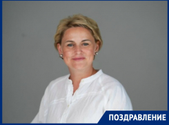 С Новым годом горожан поздравляет зам.главврача БСМП и депутат Татьяна Недоступенко 