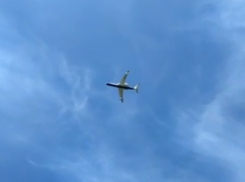 Самолет-амфибия Бе-200 проводит тренировки над Цимлянским водохранилищем