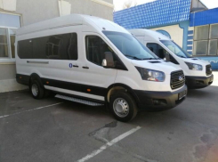 Новые микроавтобусы получили две спортивные школы Волгодонска 