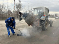 В Волгодонске проведен ямочный ремонт дорог