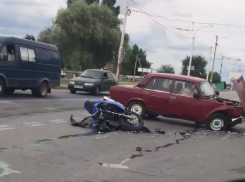 ДТП мотоцикла и «пятерки» произошло на Жуковском шоссе в Волгодонске