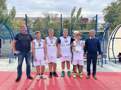 Баскетбольный триумф школы №15 открыл Спартакиаду в Волгодонске