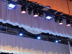 ДК «Октябрь» подарили свет