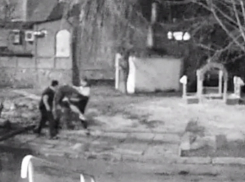 Жестокое избиение парней молодежной бандой в Волгодонске попало на видео