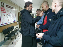 30 волгодонских призывников проводили в армию и благословили на подвиги