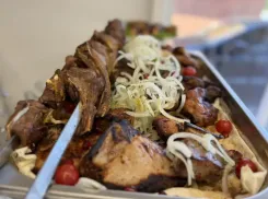 Осторожно, очень вкусно: «Шашлычный дом» с честным мясом на углях открылся в Волгодонске