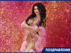 15 апреля день рождения отмечает мастер восточного танца Елена Олейникова 