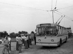 49 лет назад в Волгодонске появился первый троллейбус