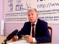 «Соблюдаем спокойствие»: эвакуацию детей из школ Волгодонска прокомментировал глава администрации