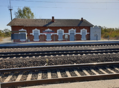 На маршруте пригородного поезда Ростов – Волгодонск сошел с рельсов грузовой вагон