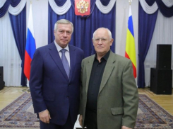 Государственную награду волгодонскому скульптору Егору Дердиященко вручил губернатор Ростовской области 