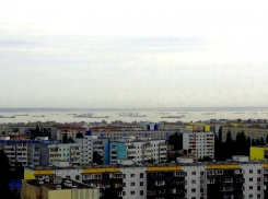 Волгодонские шлюзы работают круглосуточно, но не справляются с потоком кораблей