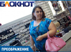 Новый образ Анны Гущиной дополнит сумочка от магазина «Каприз» 