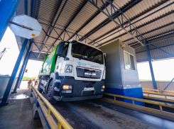 В Волгодонском МЭОКе регоператор просит коммунальные службы города оперативно расчищать места сбора отходов от снежных заносов