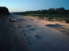 За 15 миллионов рублей отремонтируют убитый участок дороги в Цимлянском районе 
