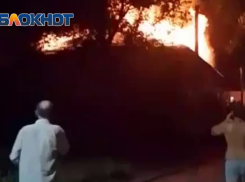 Страшный ночной пожар бушевал в Волгодонске: пламенем был объят дом на переулке Донском